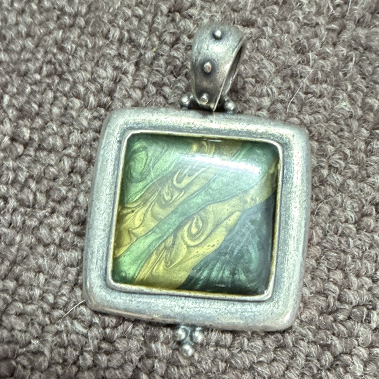 Silver Tone Square Bezel Set Charm Pendant Necklace Green/Yellow Stone
