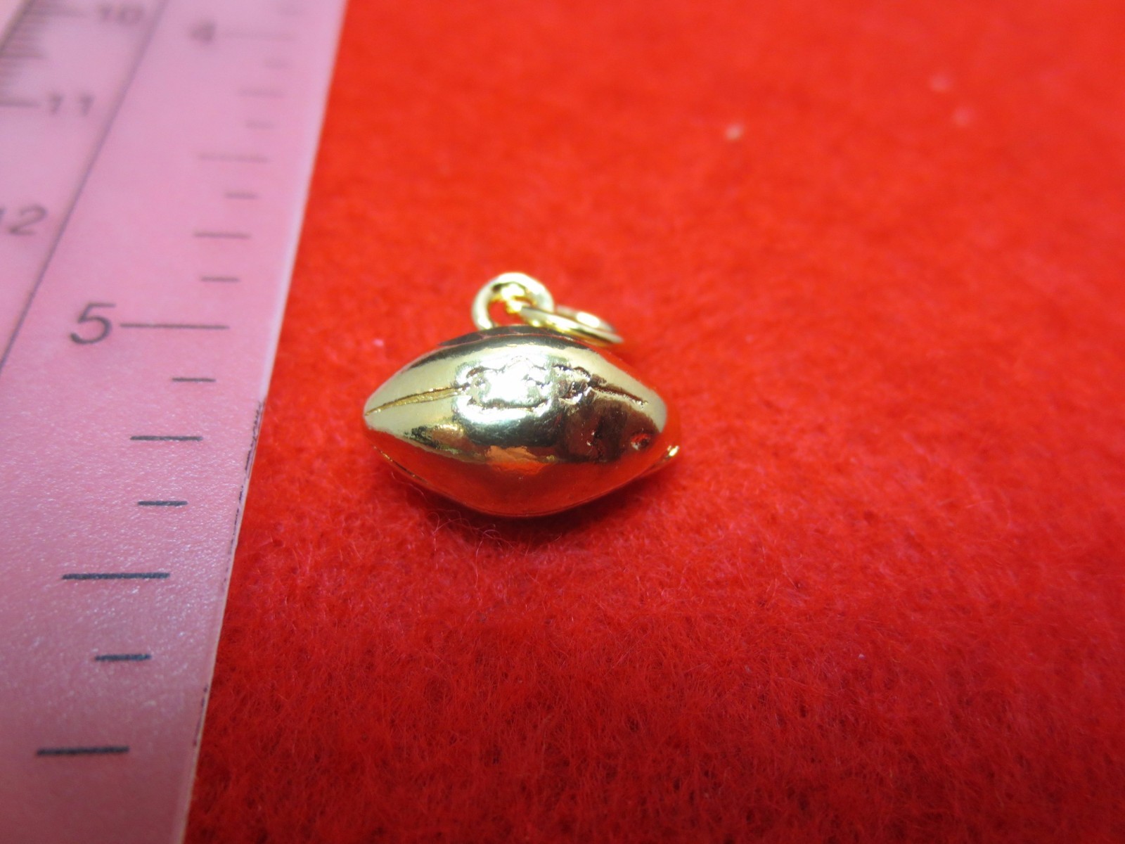 14 KT GOLD EP 3D FOOTBALL SPORTS ATHLETICS CHARM WITH AN 18″ ROPE CHAIN-2263