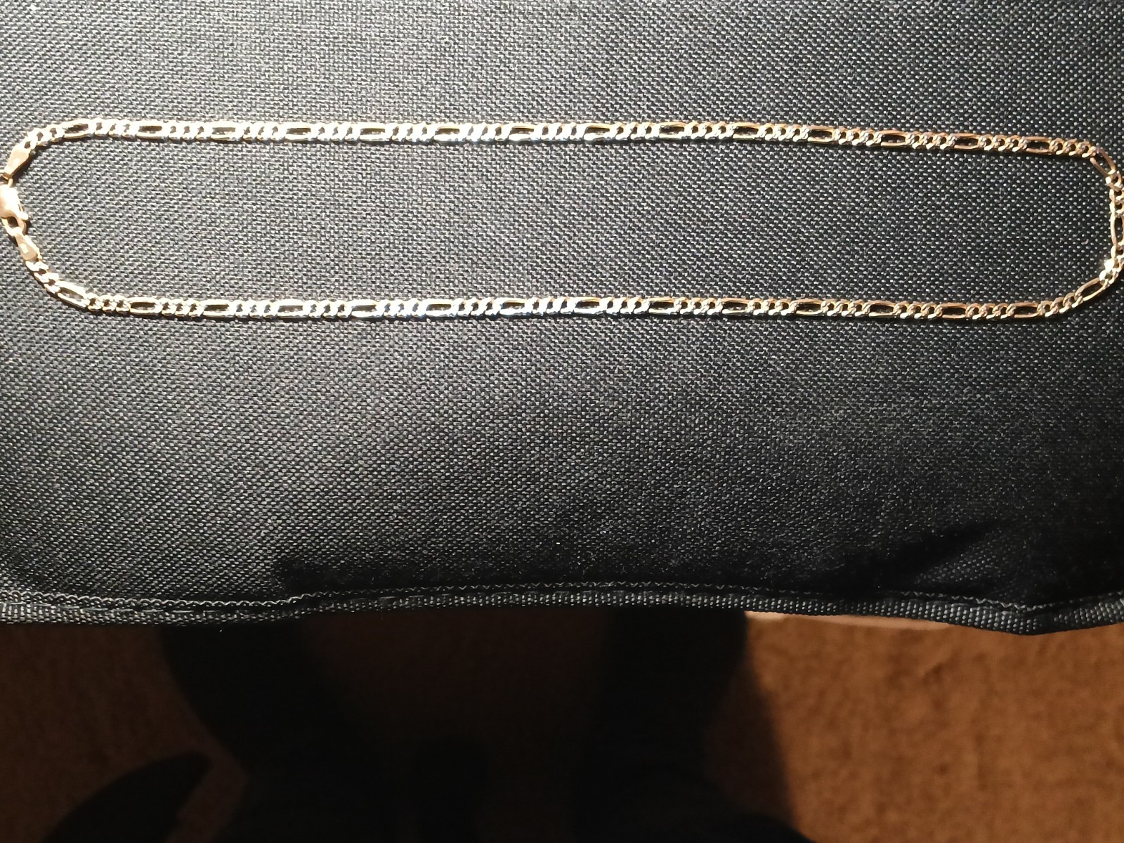 Men’s 10K Gold Figaro Chain Necklace