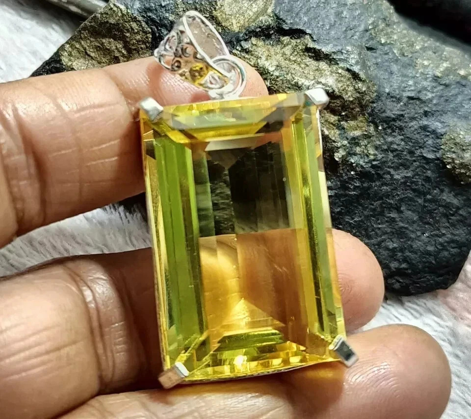Premium GIE Certified Natural Topaz 121.70 Ct 925 Silver Pendant Mr Gemstone T02