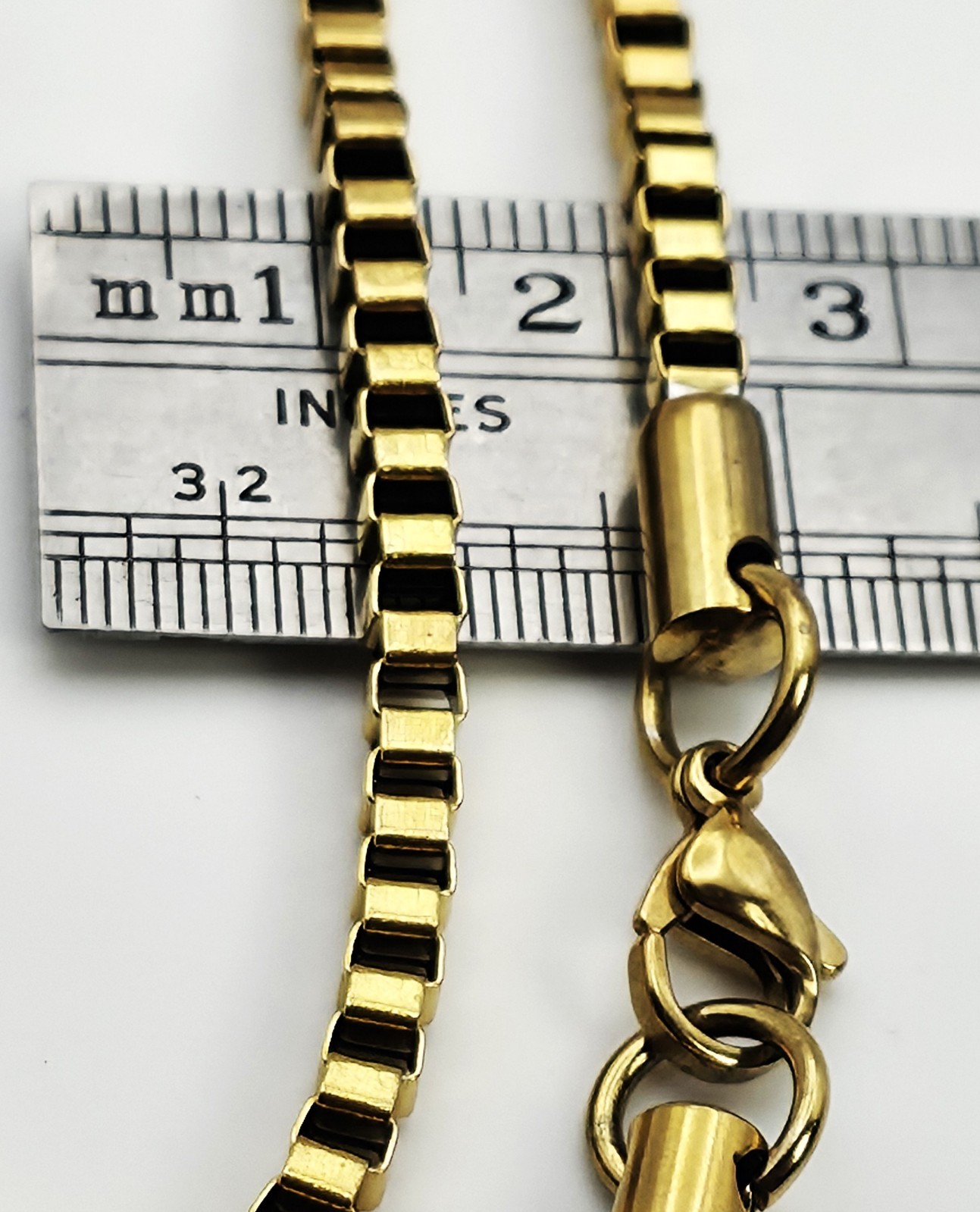 Gold tone Polished Italian Venetian Square Box 21″ Chain Necklace