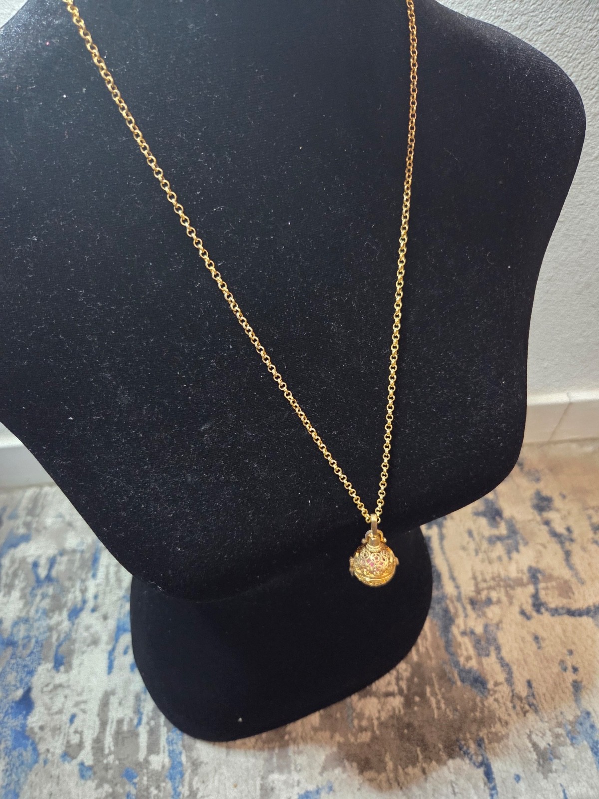 ✨ BEAUTIFUL VTG Harmony Ball Angel Caller Filigree Pendant Necklace 🎶