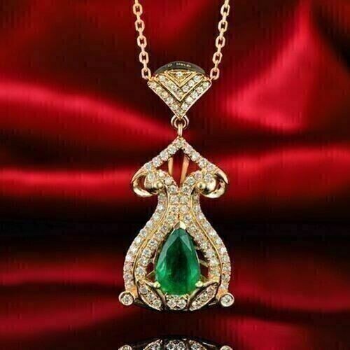 2 Ct Pear Cut Simulated Emerald Women’s Halo Pendant 14K Yellow Gold Plated