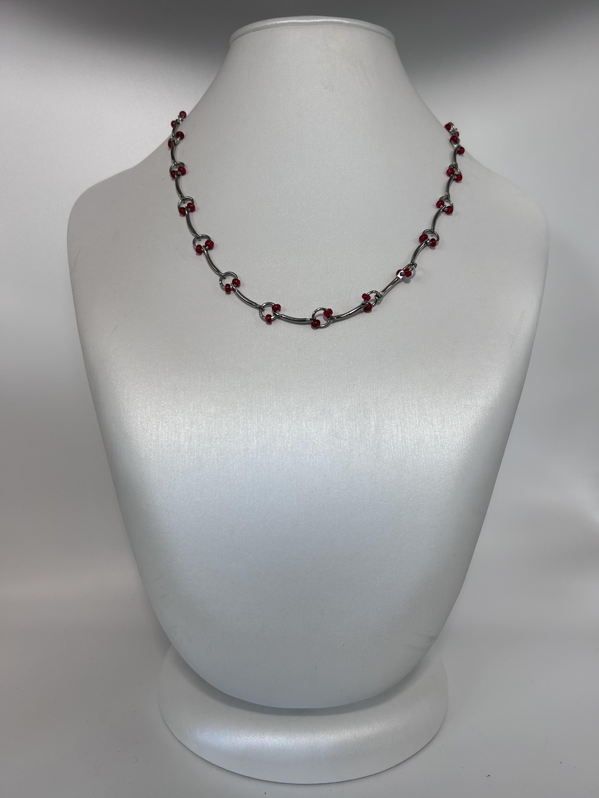 Necklace Silver Tone Red Glass Bead Station Curved Bar 18 Inch Lobster Clasp