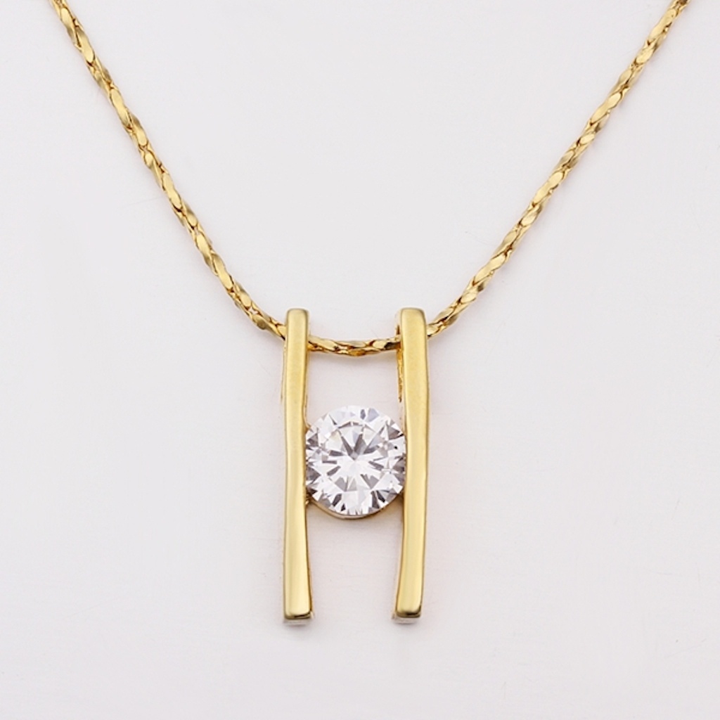 18K Gold Plated Necklace Pendant Zirconia 20 Inches 1MM Lobster B74