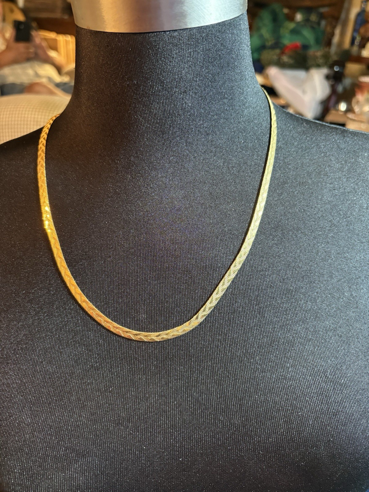 Avon Signed Gold Tone Herringbone Chain Necklace Lobster Clasp