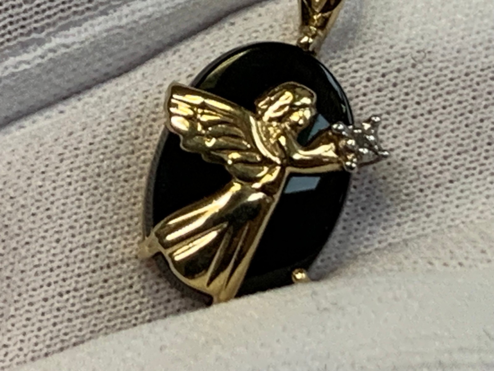10K Yellow Gold Angel Pendant 1.67g Fine Jewelry Onyx Look Charm *READ*