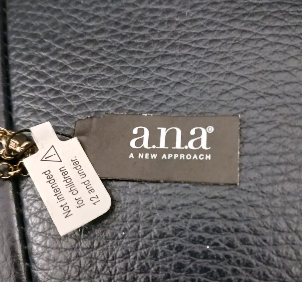 Paris! Le Tour Eiffel with Faux Diamonds Necklace by a.n.a