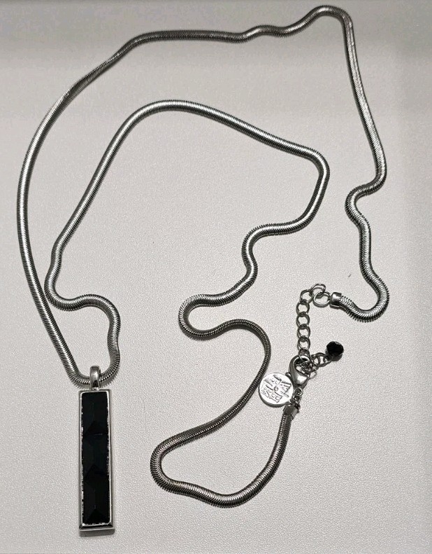 WHBM Reversible Black Onyx Crystal Rhinestone Bar Pendant Necklace Snake Chain