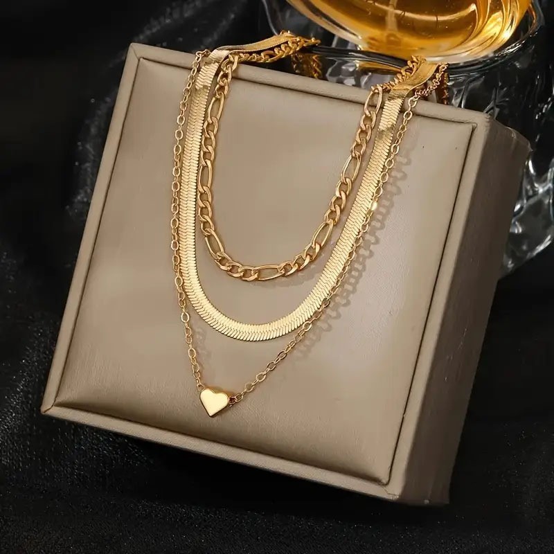 Women’s Heart Pendant Snake Bone Chain Necklace Fashion Layered Necklace Alloy