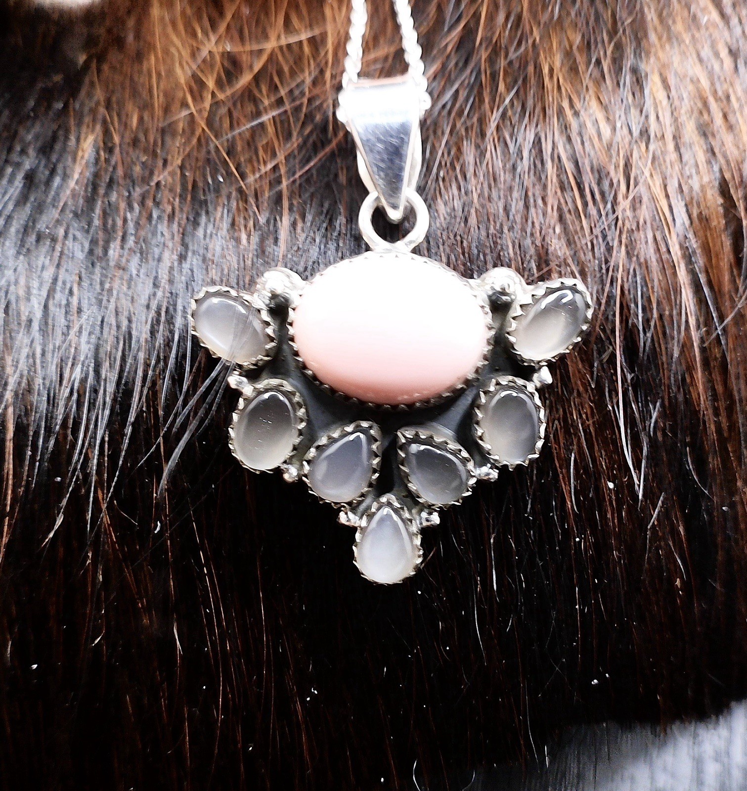 Genuine Queen Pink Conch & Moonstone Pendant with 925 Sterling Silver Chain