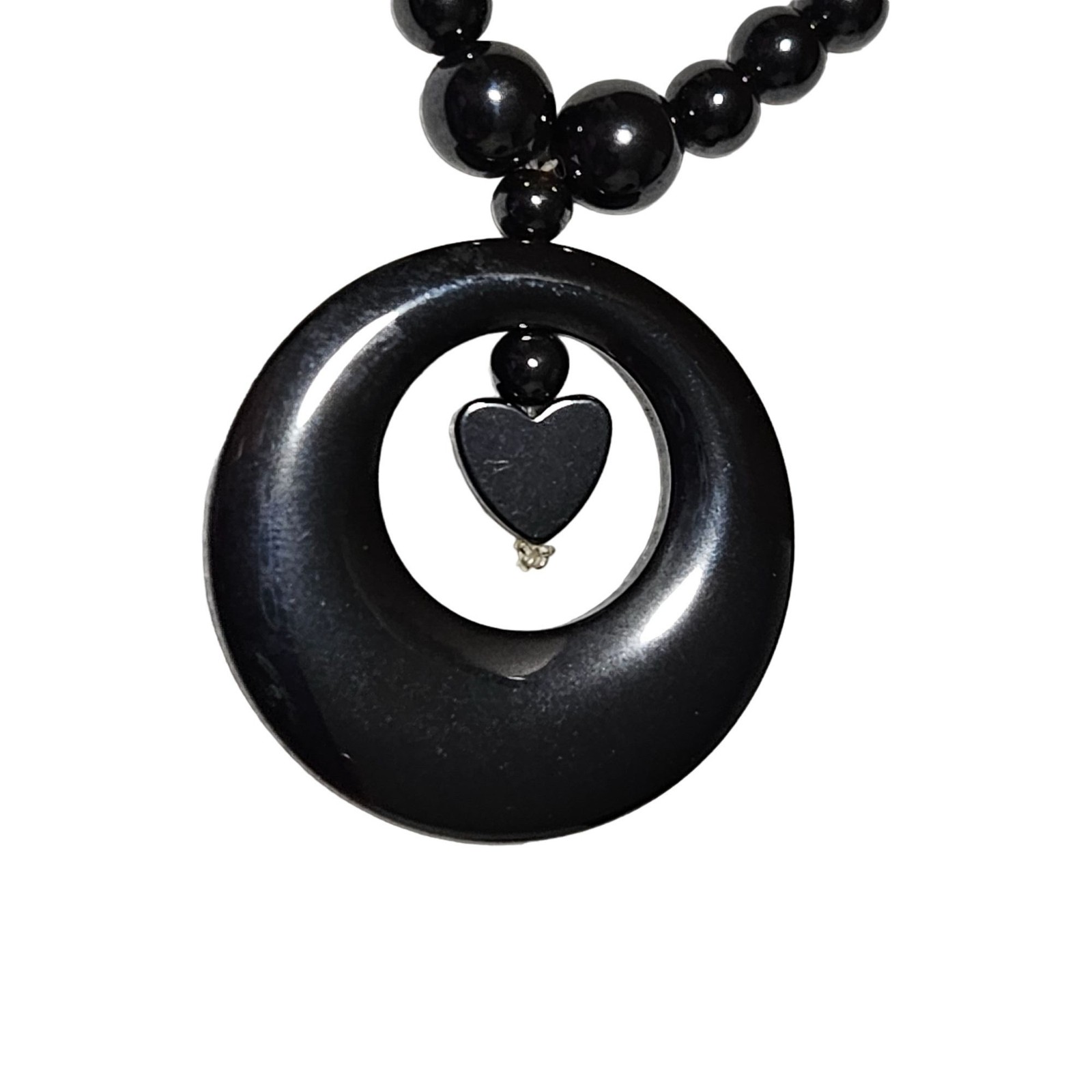 Modern Pendant Beaded Necklace Black Circle Heart Minimalist Fashion Jewelry