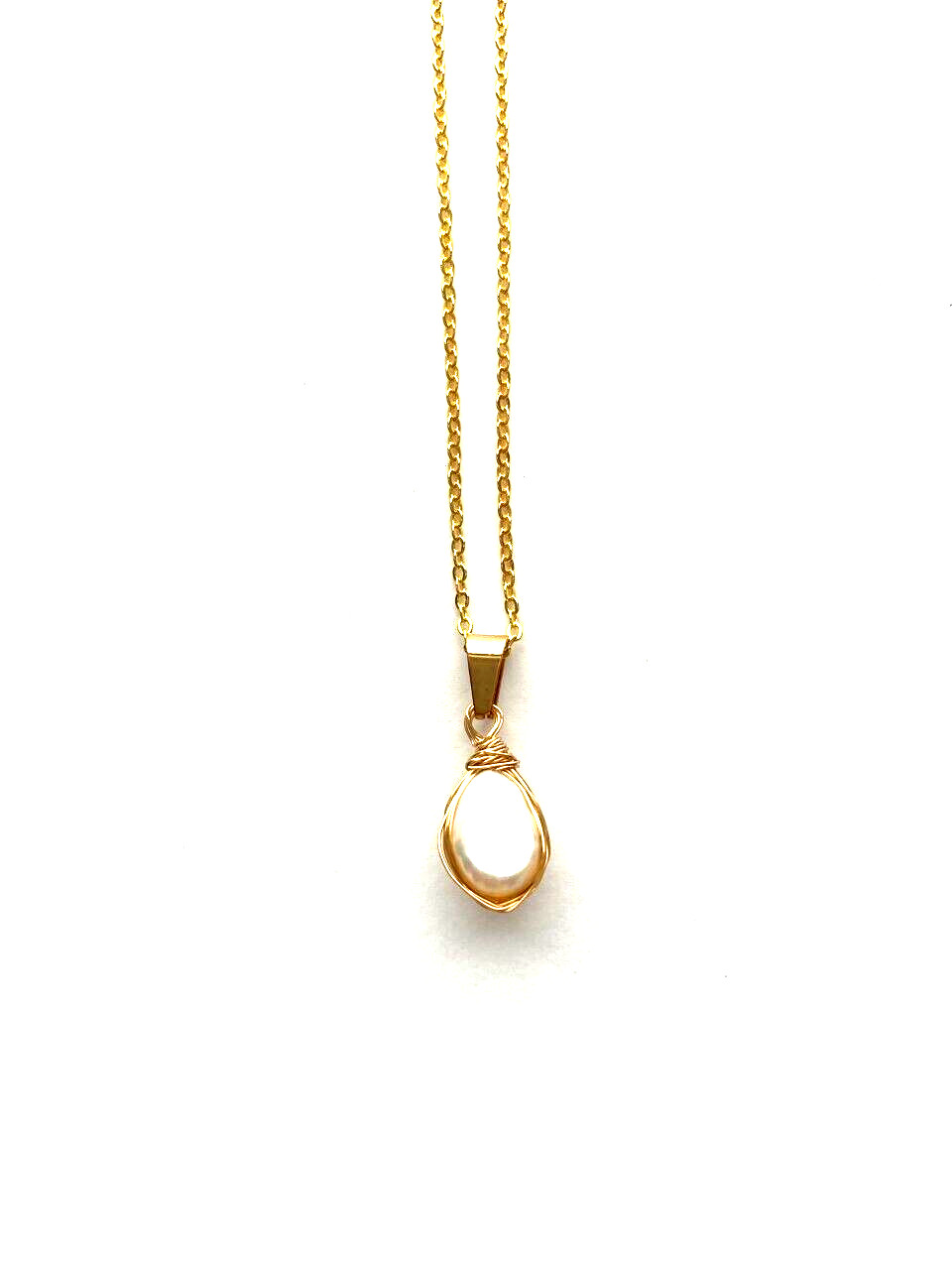 Pearl Shell Pendant Necklaces Gold Tone Chain Necklace Lot of 3