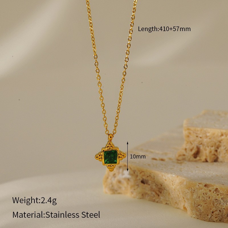 Vintage Emerald Stainless Steel Necklace Inlaid Titanium Steel Pendant Necklace