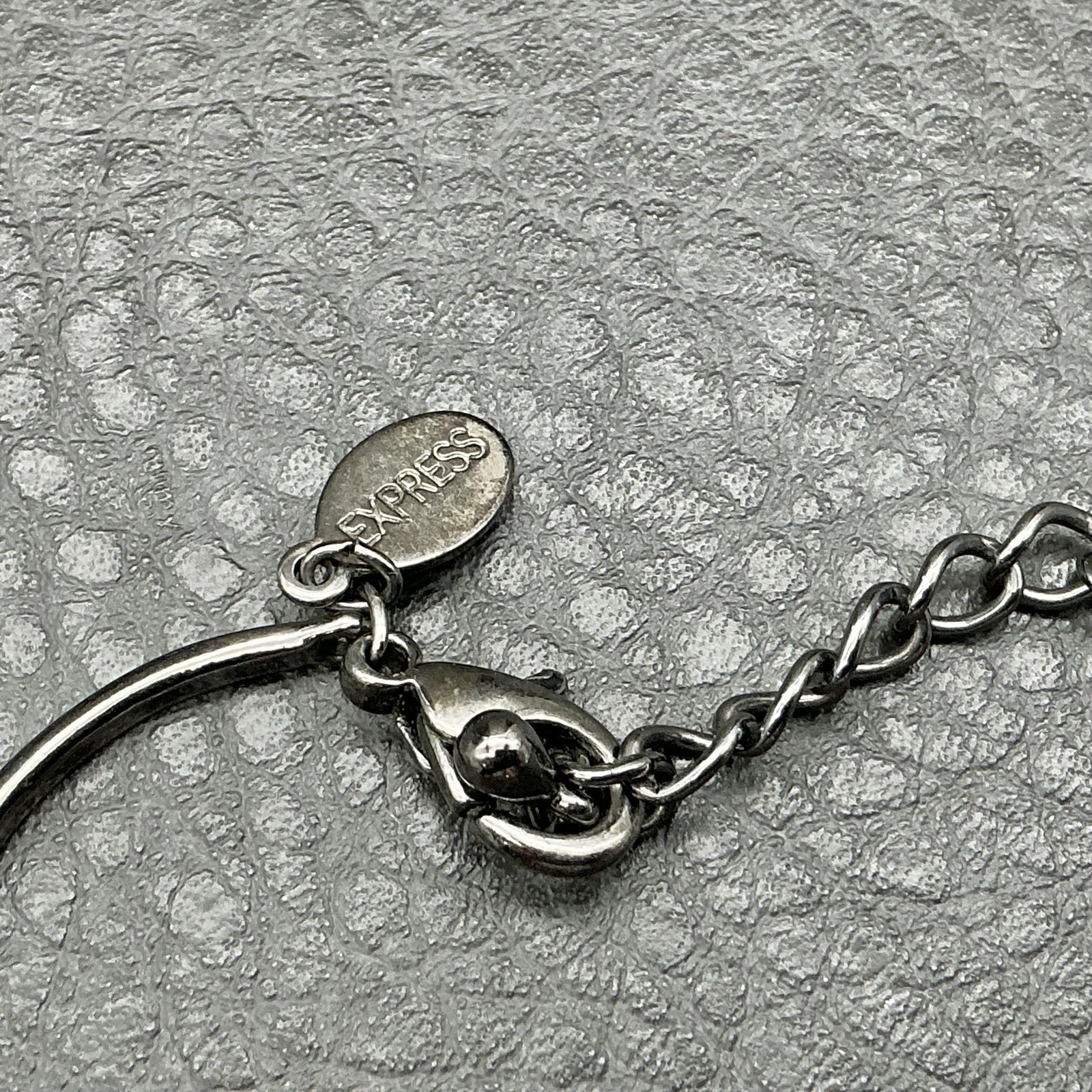 Express Necklace Womens Silver Tone Pink Crystal Station Wave Bar Adjustable 16″