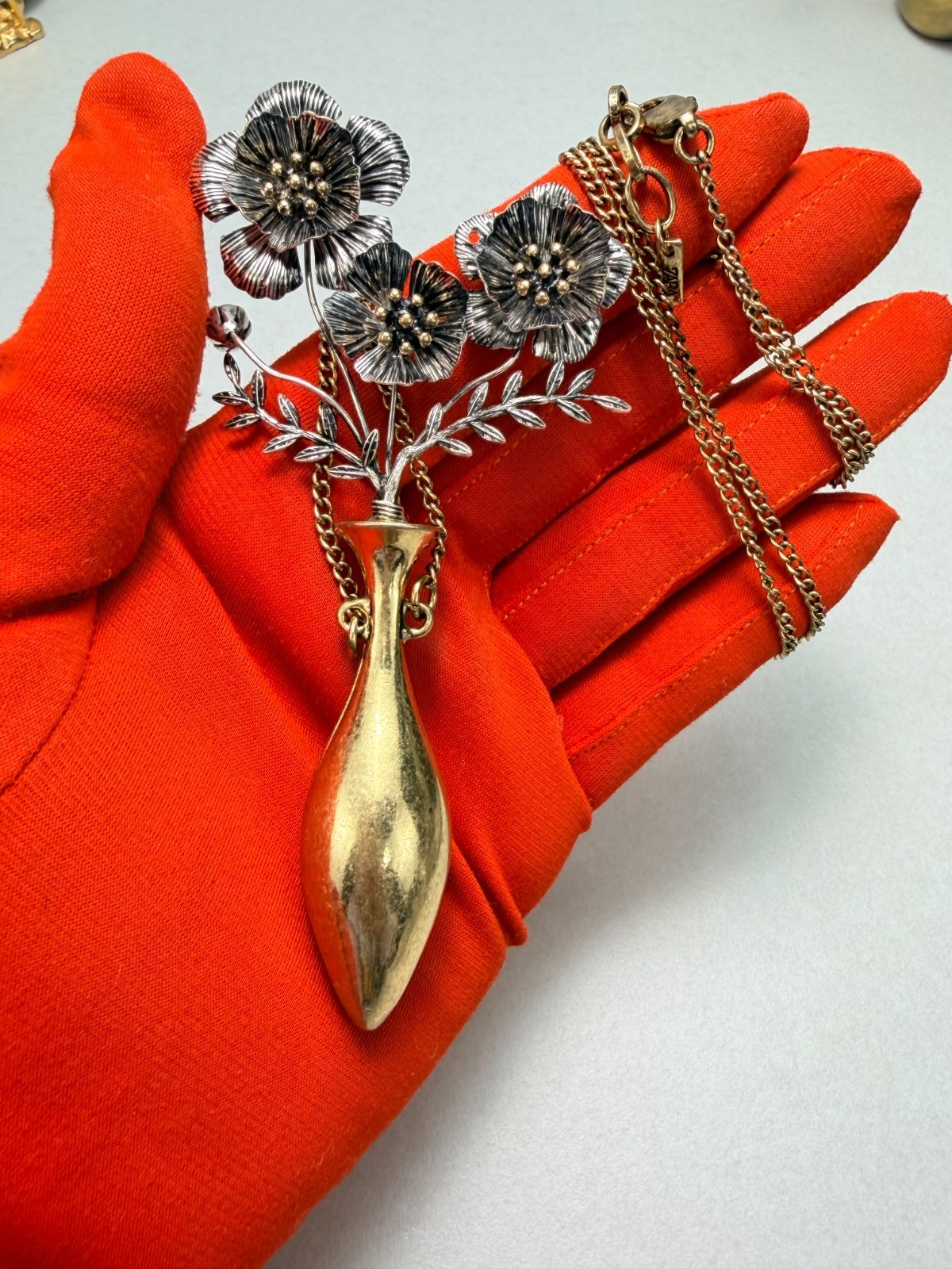 Zara Floral Vase Pendant Necklace Silver And Gold Runway Statement Chic NWOT