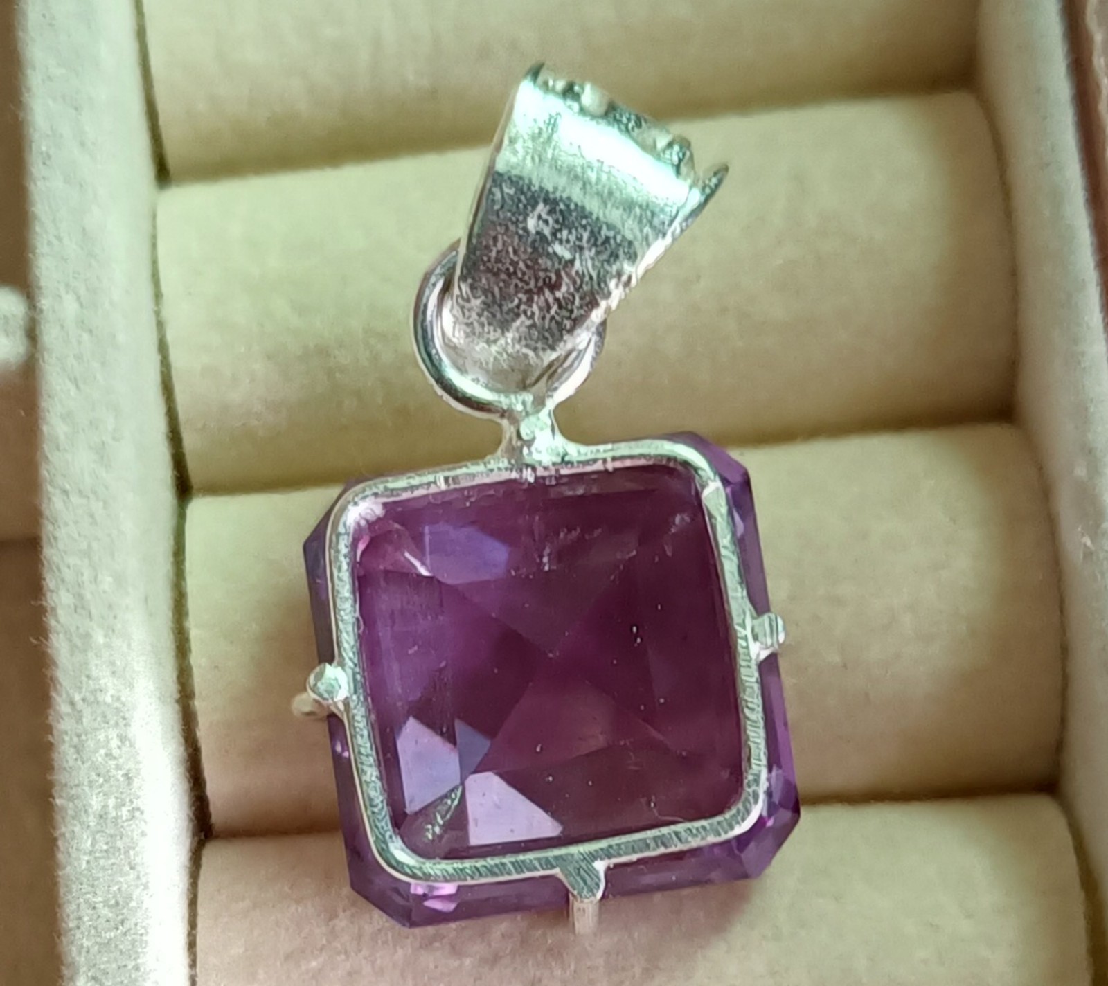 Natural 35.45 CT Color Change Alexandrite Certified Gemstone Pendant 925 Silver