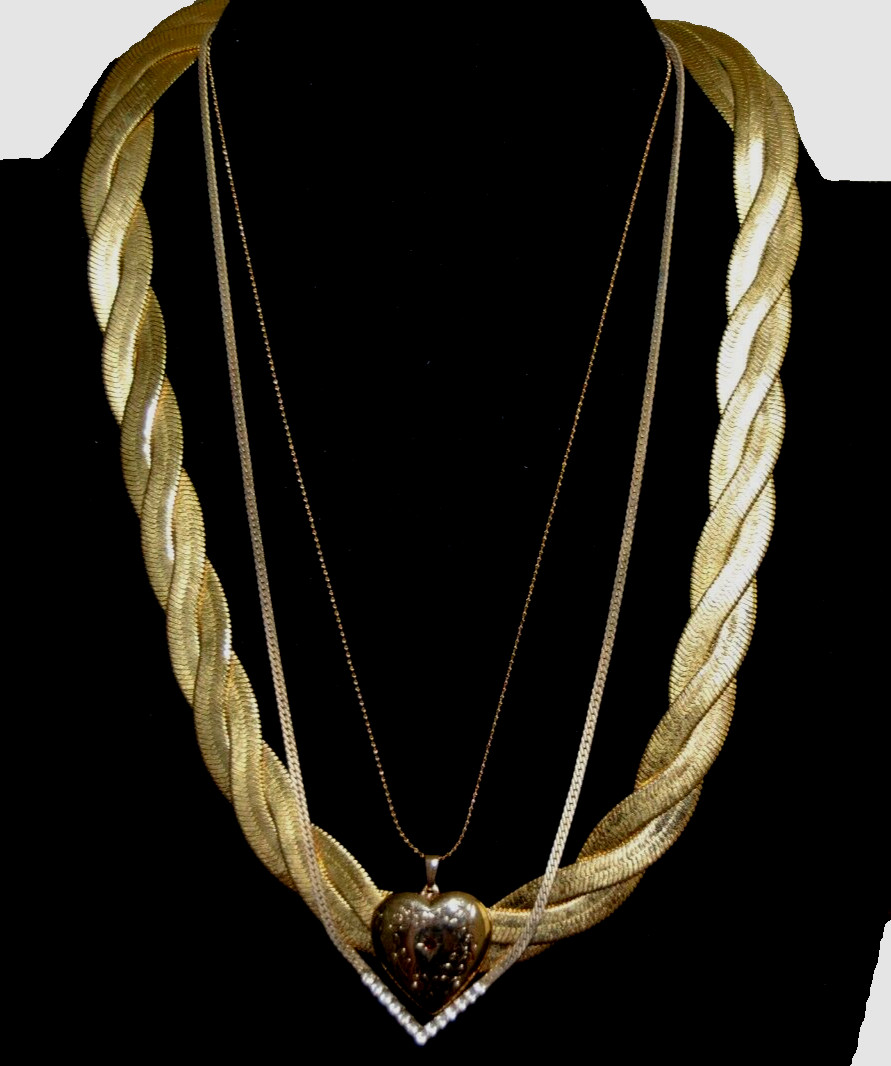 AVON Heart Pendant Necklace Gold-tone Vintage Y2K Lot of 3 Length Varies
