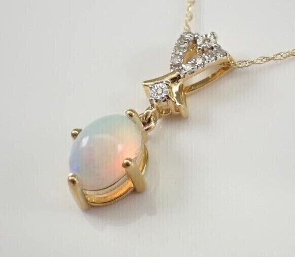 Gorgeous Oval Cut Simulated Fire Opal Women’s Pendant In 14k Yellow Gold Plated
