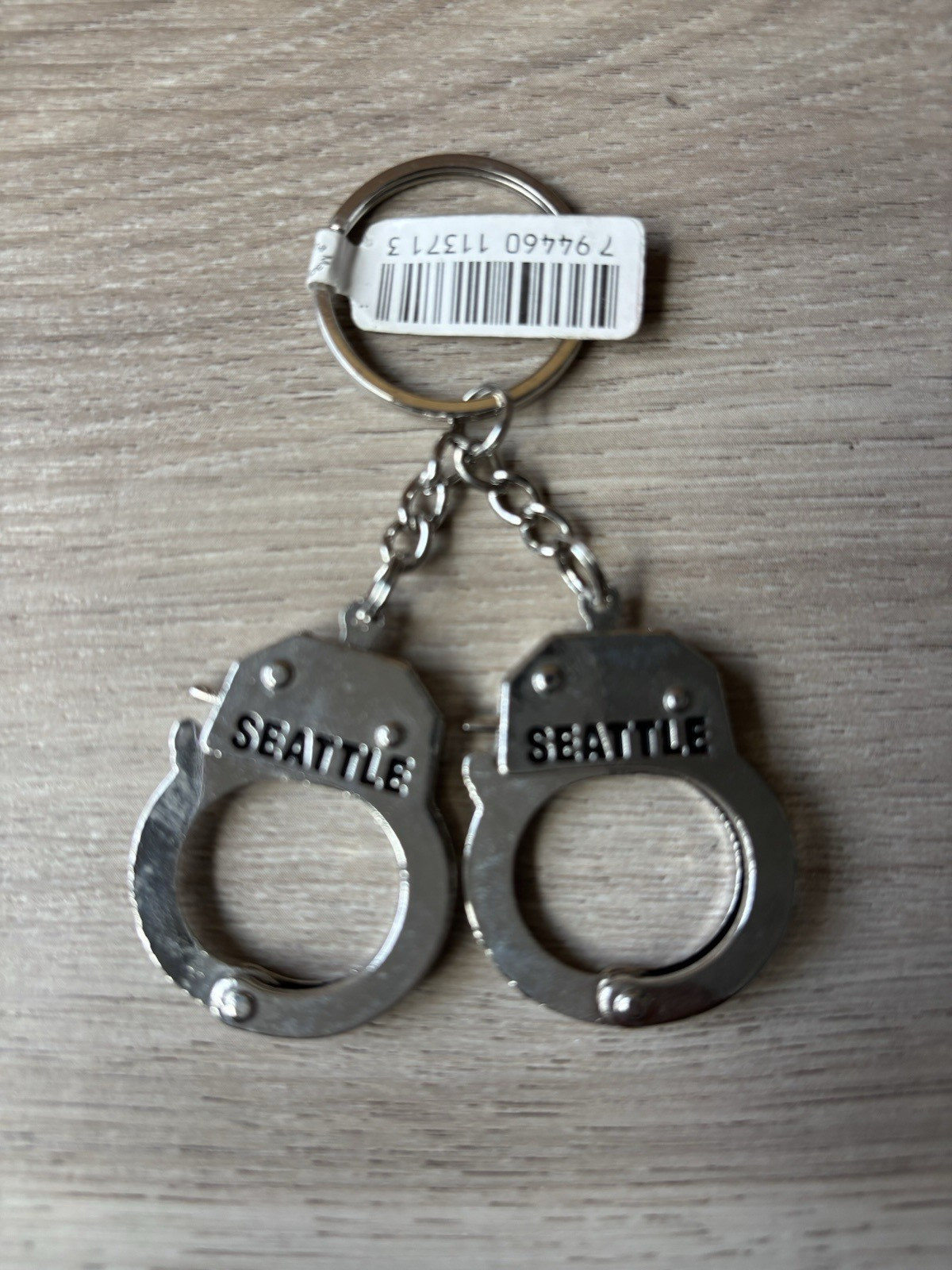 Novelty Silver-Tone Handcuffs Set Seattle Working Mini Cuffs Keychain & Necklace