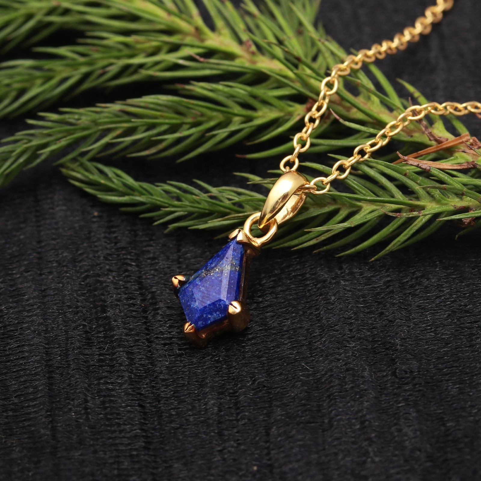 Natural Lapis Lazuli Kite Chain Pendant Gold Plated 925 Sterling Silver Jewelry