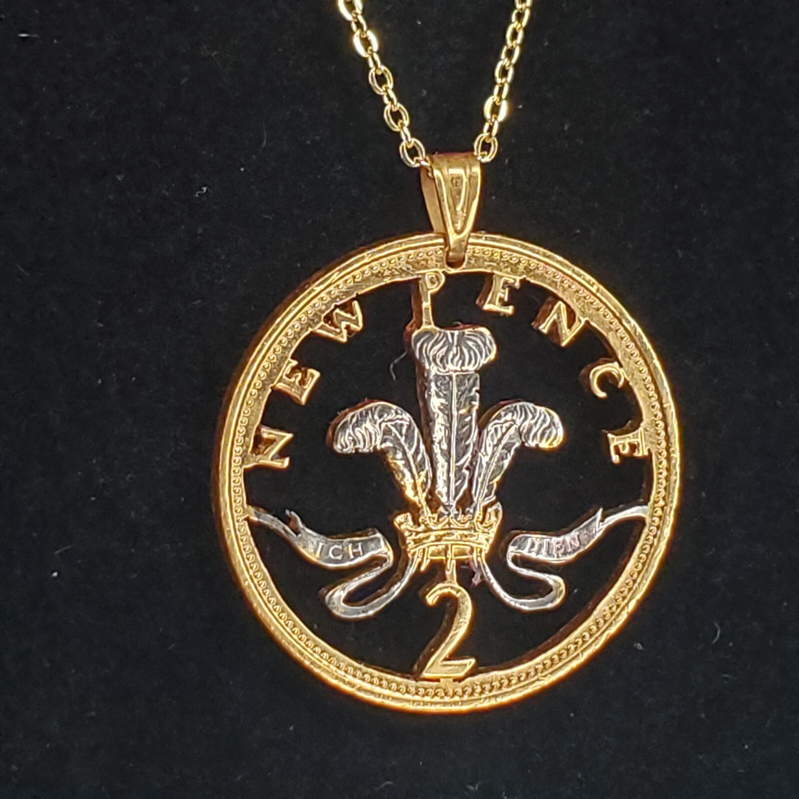 United Kingdom UK 2 New Pence Hand Cut Coin Pendant Gold Plated Necklace