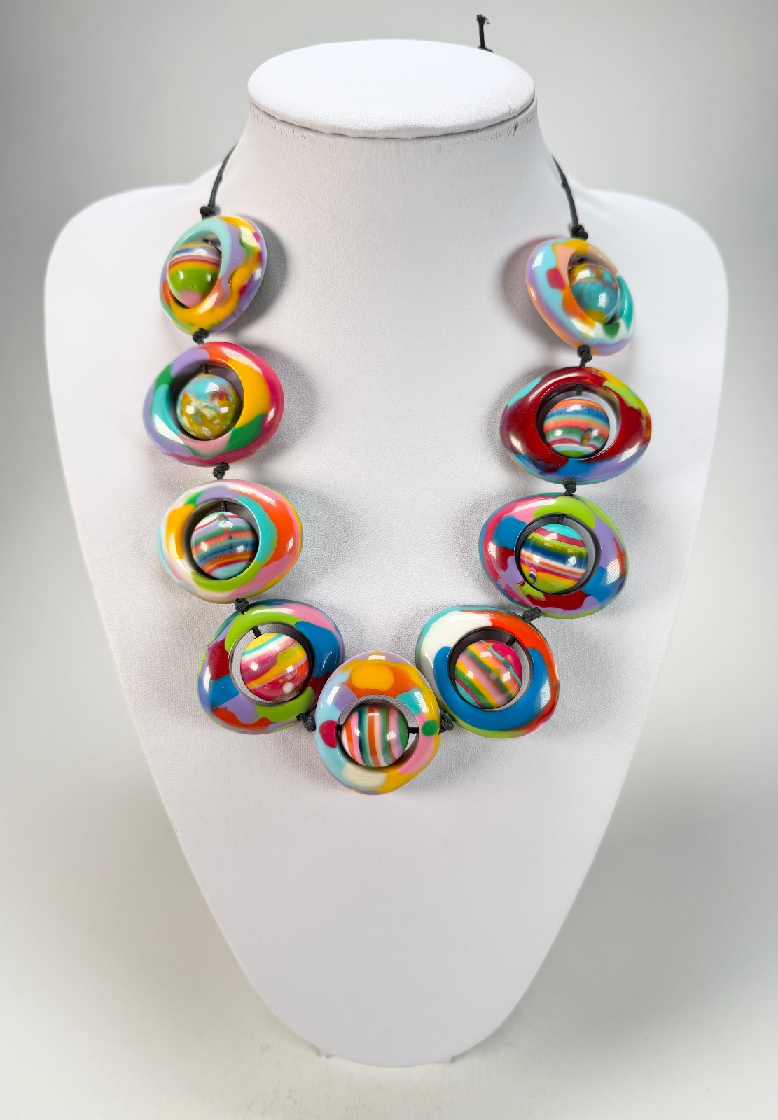 Jackie Brazil “Saturn” Kandinsky Disc & Ball On String Short 50cm Necklace