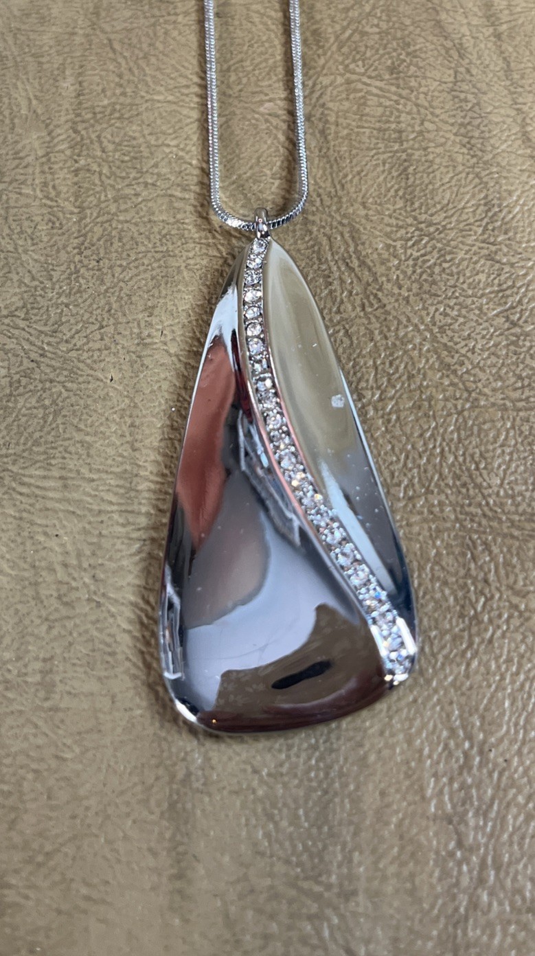 Soft Surrounding Silver Tone Metal Cord Necklace Teardrop Pendant Clear Stones