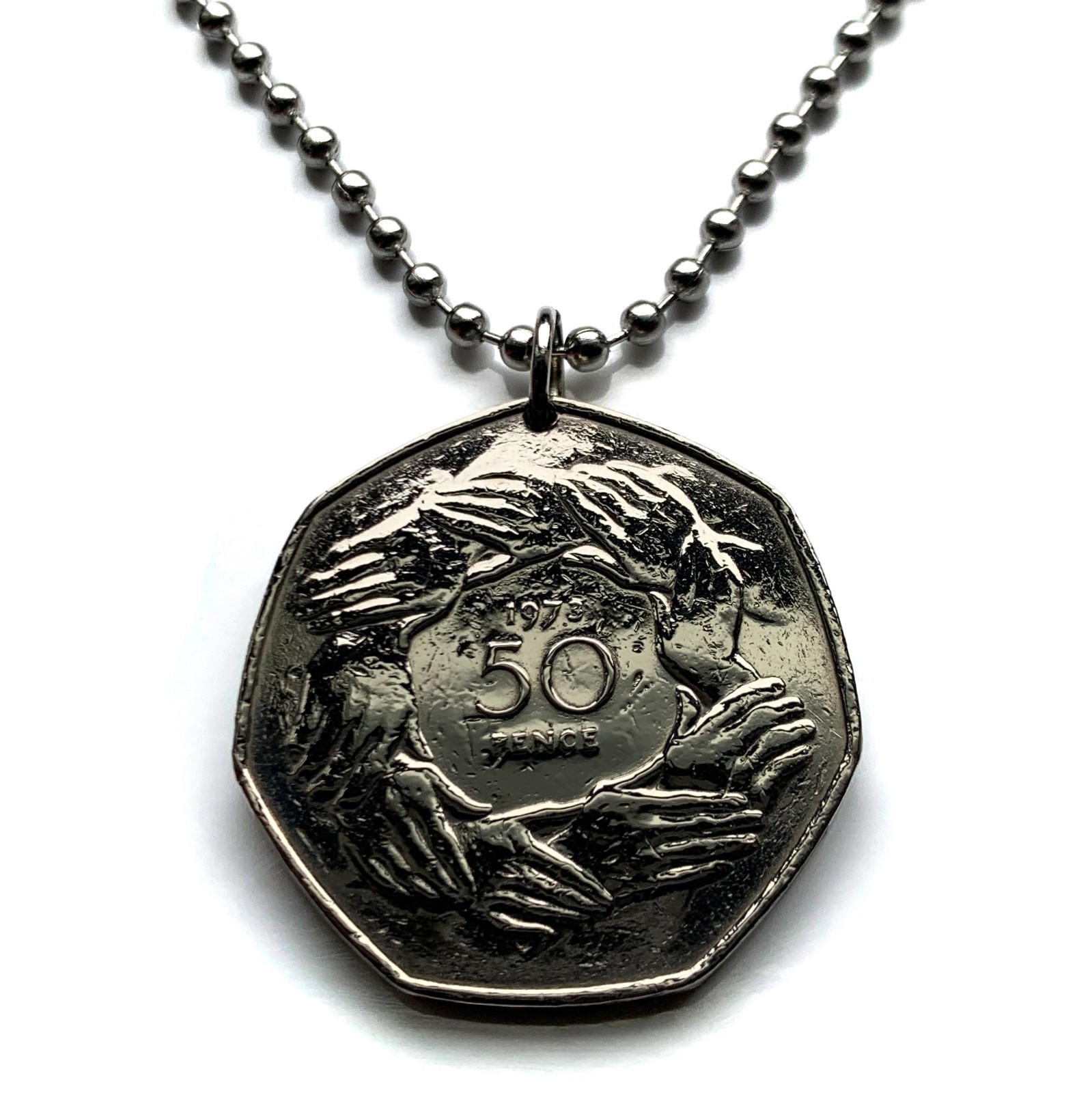 1973 United Kingdom 50 coin pendant 9 hands European Economic Community k000030