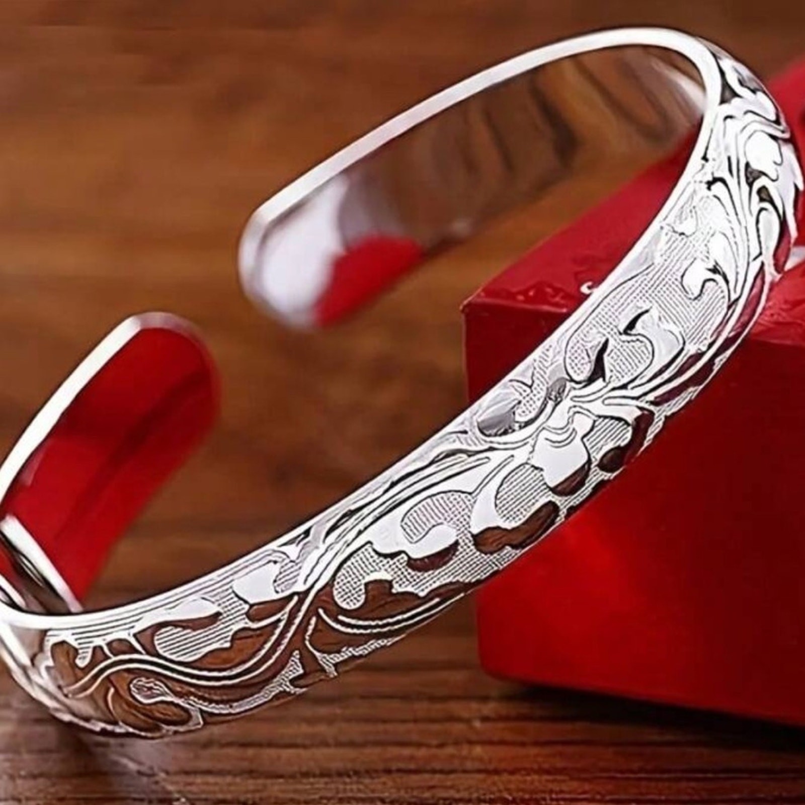 925 Sterling Silver Floral Cuff Bracelet – Adjustable Vintage-Inspired Design