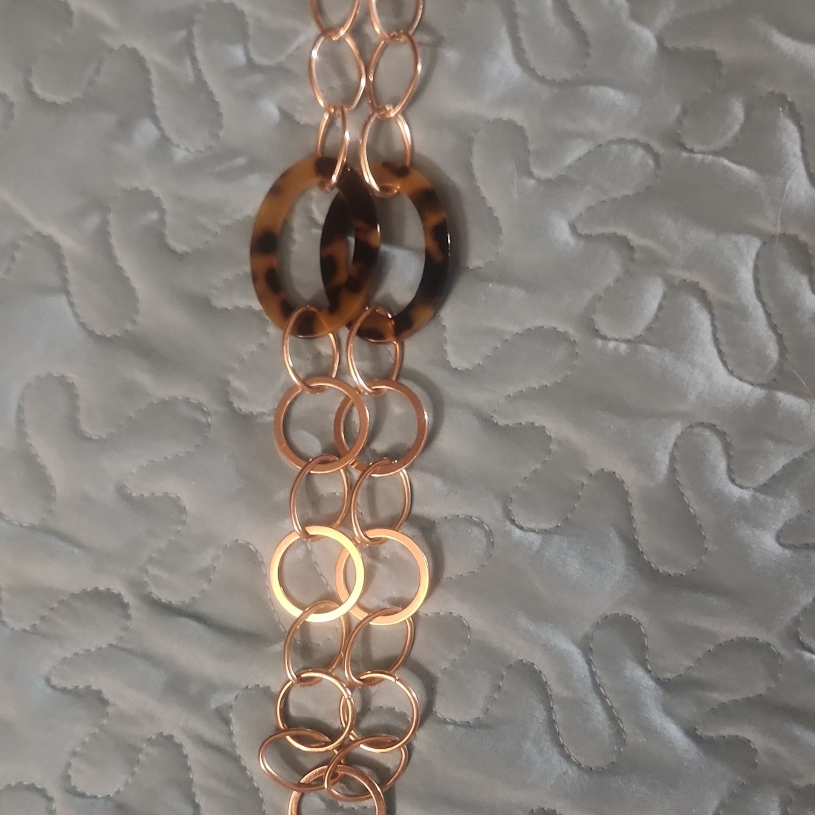 Gold Oval Link Chain Necklace w/ Tortoiseshell-Style Rings