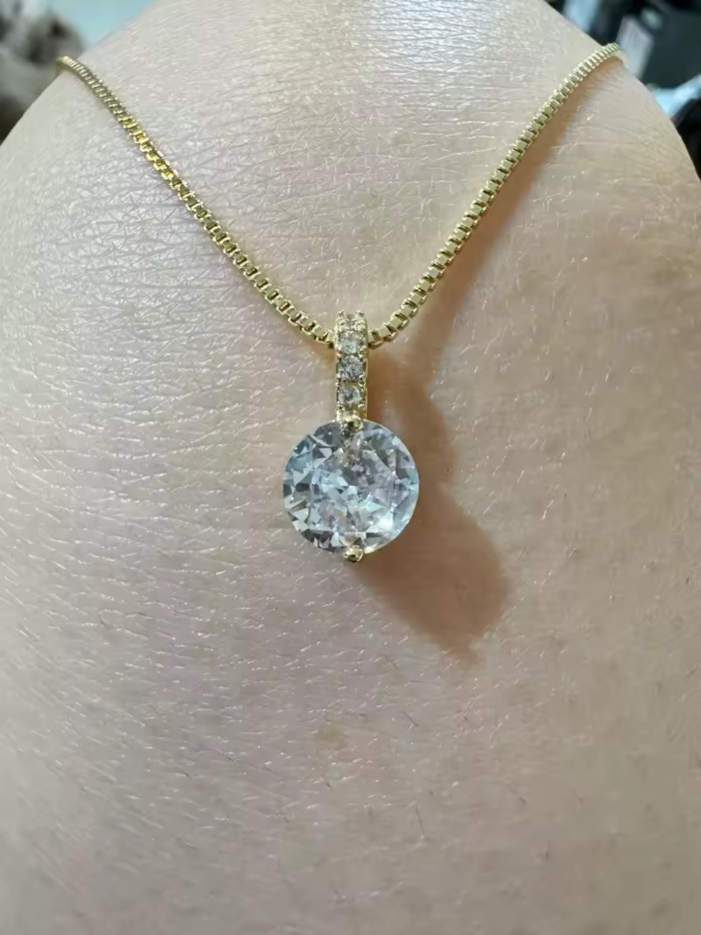 Luxury Gold Tone Sparkling Round CZ Solitaire Crystal Pendant Box Chain Necklace