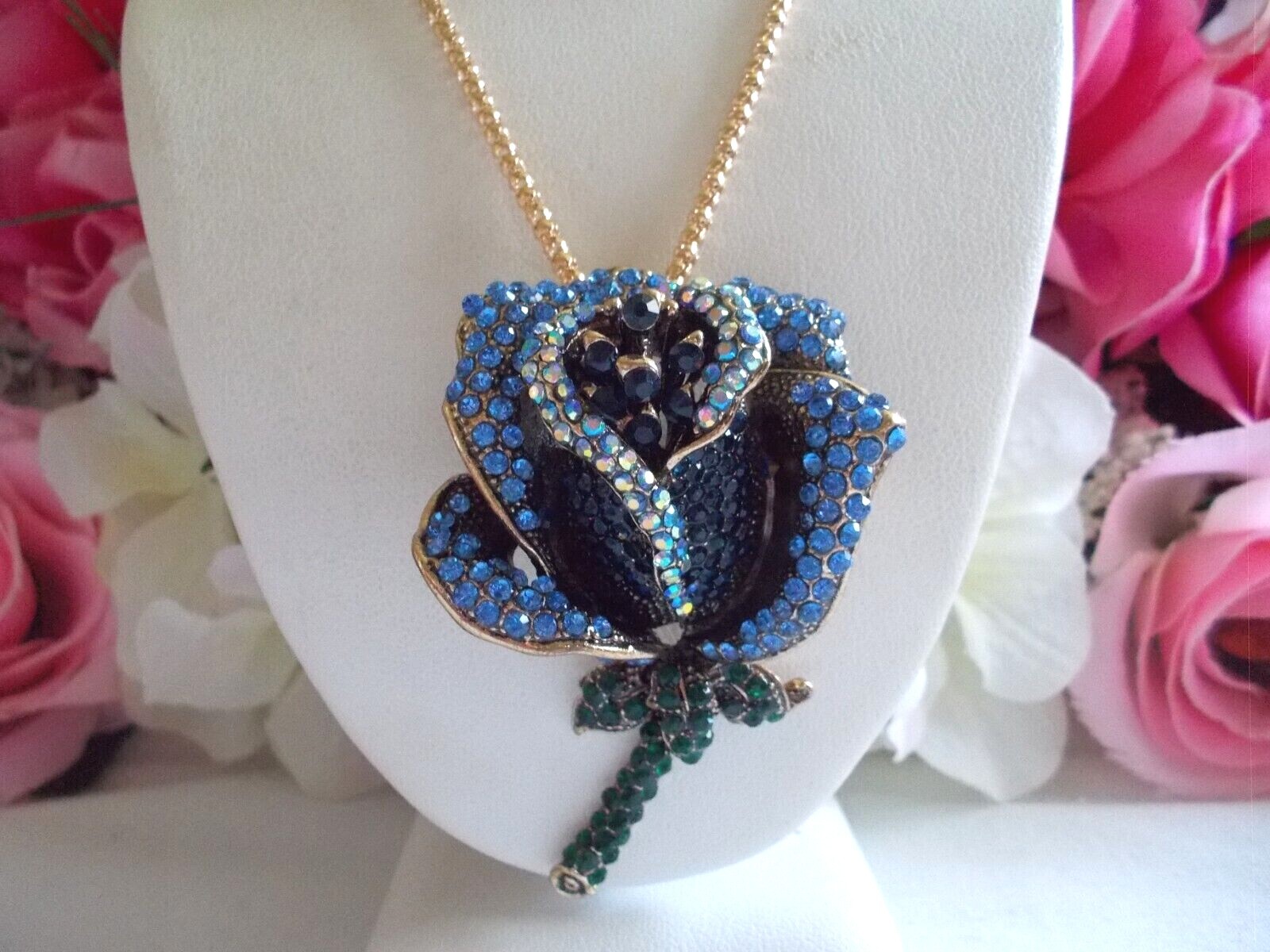 BETSEY JOHNSON SHIMMERING BLUE 3D ROSE PENDANT NECKLACE/BROOCH