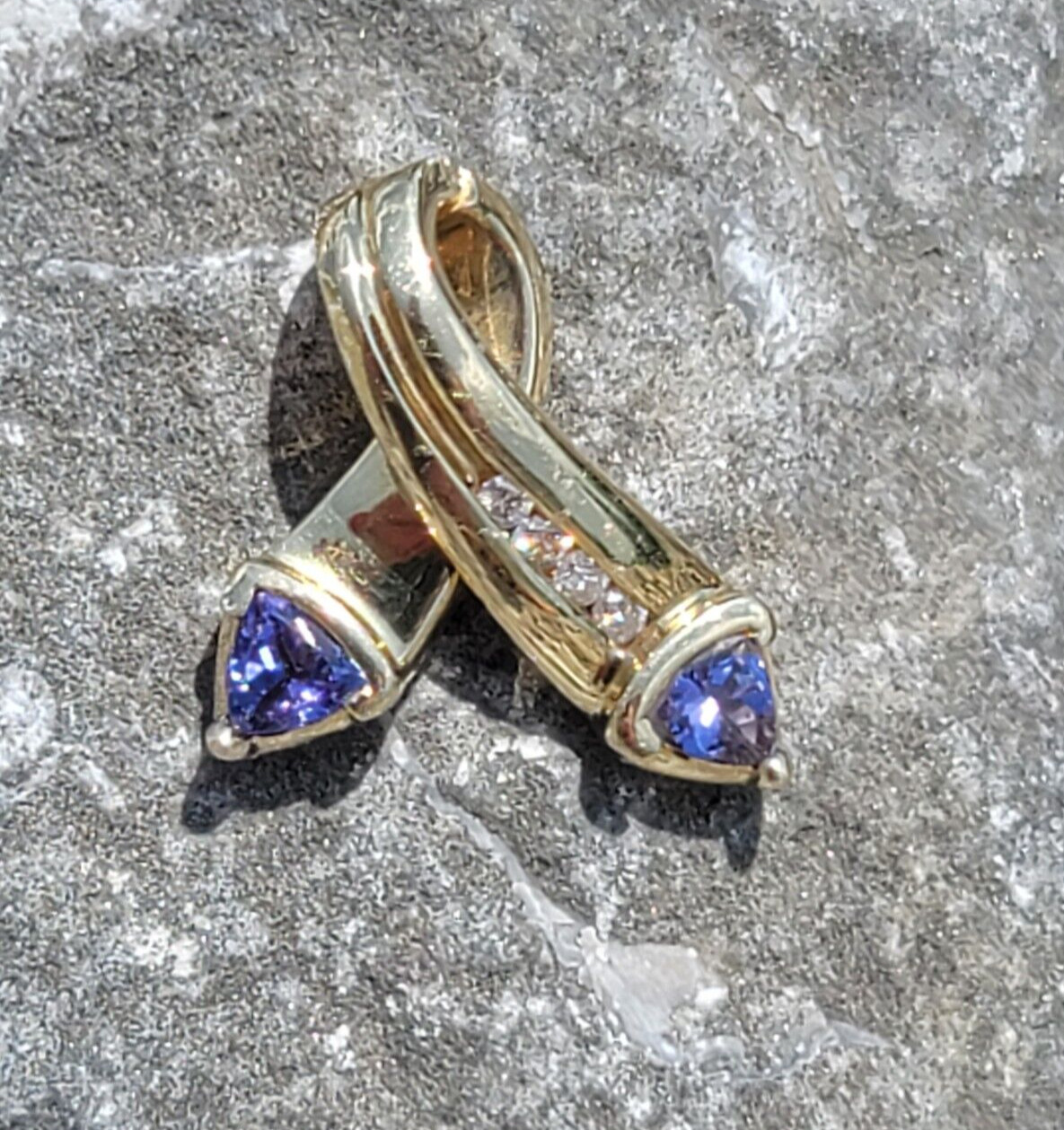 14k Yellow gold Trillion Blue Tanzanite Diamond Hinged Slider Pendant