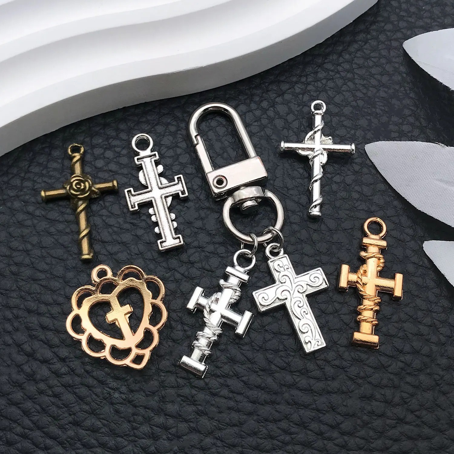 20/100 Styles Antique Silver Crosses Perfect for Handmade Jewelry like Necklace