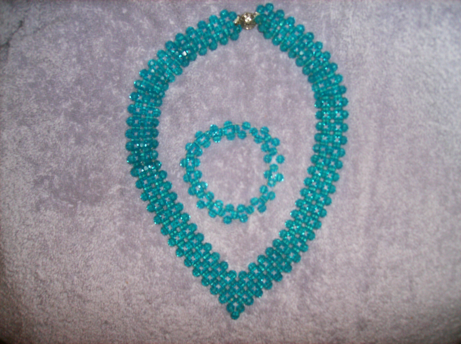 TURQUOISE BLUE BEAD 23″ NECKLACE & FREE BRACELET HANDMADE IN USA!