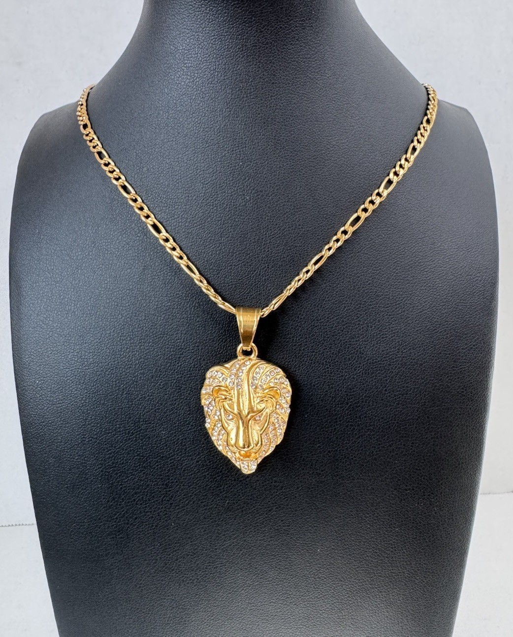 Bold Iced Lion Head Pendant Figaro Chain 24” Gold Tone Men’s Statement Necklace