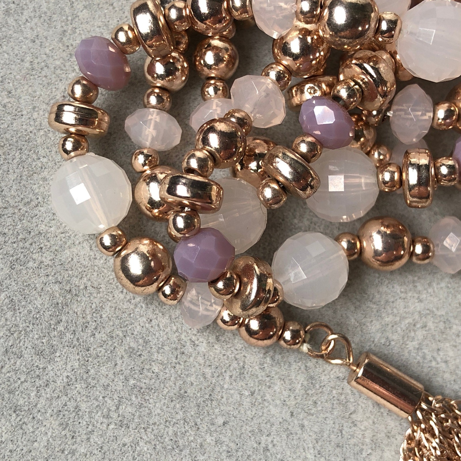 NY New York & Company Flapper Necklace Gold Tone Tassel Pink Glass Beaded Lariat