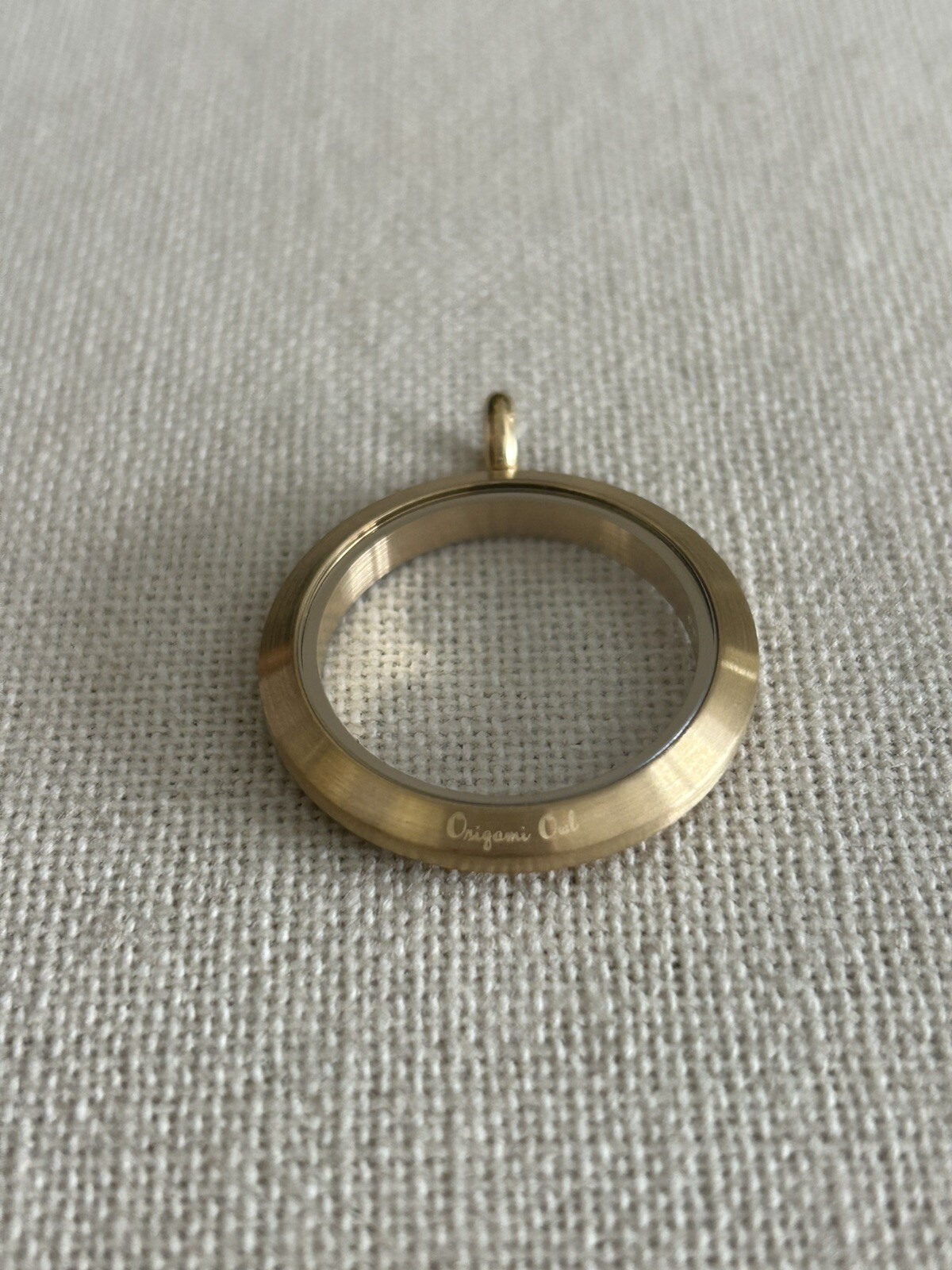 Origami Owl LK4003 Large Gold “BASE ONLY” Twist Locket “New”