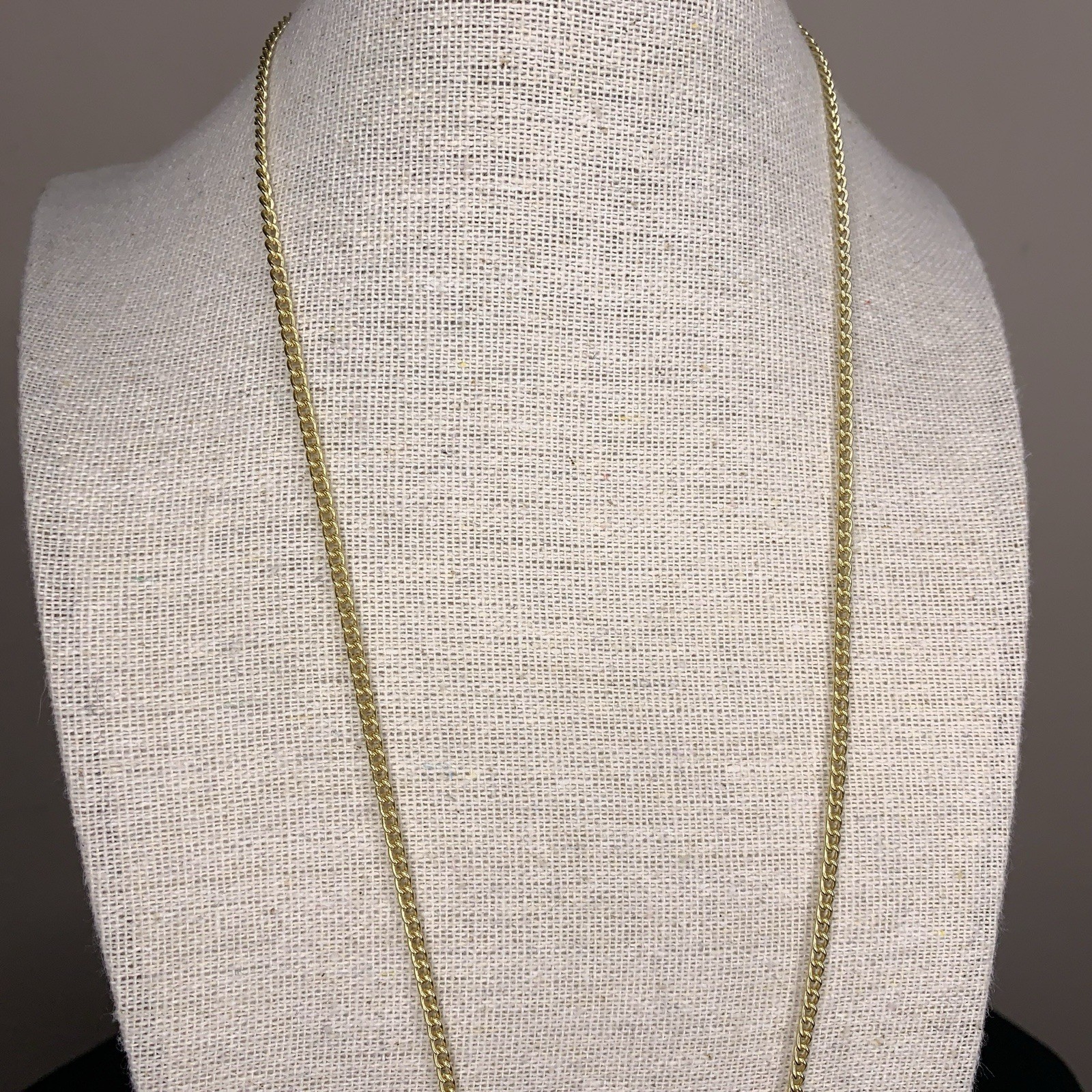 Gold Tone 24” Length Chain Style Necklace Adult Unisex Classic Retro