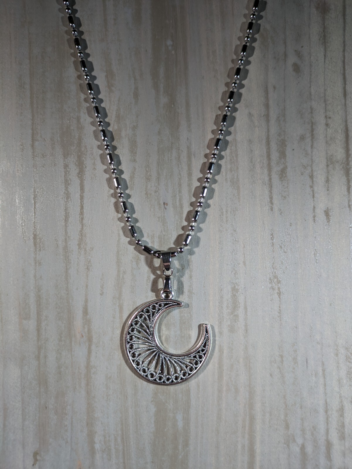 New Stainless Steel Necklace with Waxing Crescent Moon Pendant