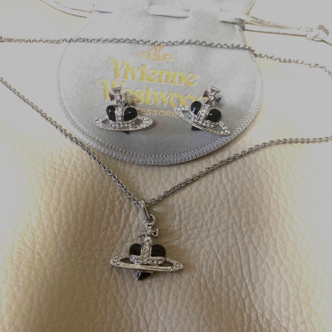Diamante Heart Necklace Earrings Set Silver Black With Pouch