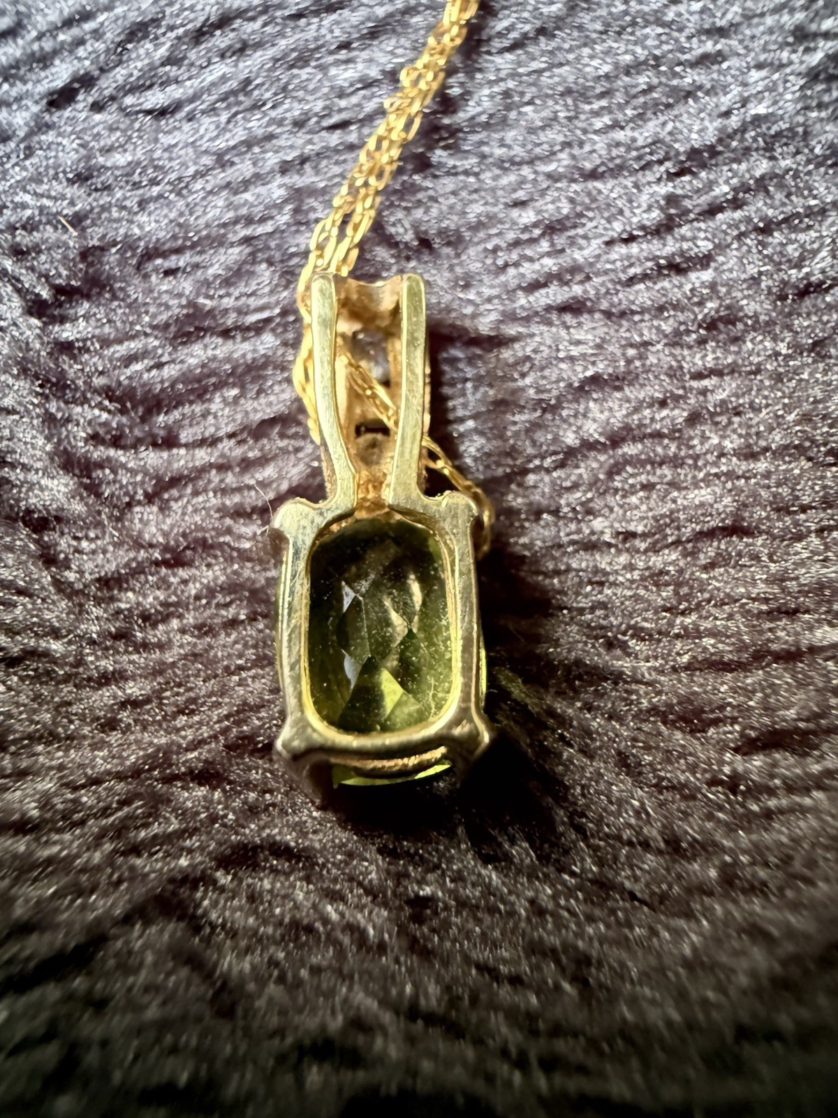 10K Yellow Gold Cushion Cut Peridot & CZ Pendant Necklace 18″ Chain 1.5g