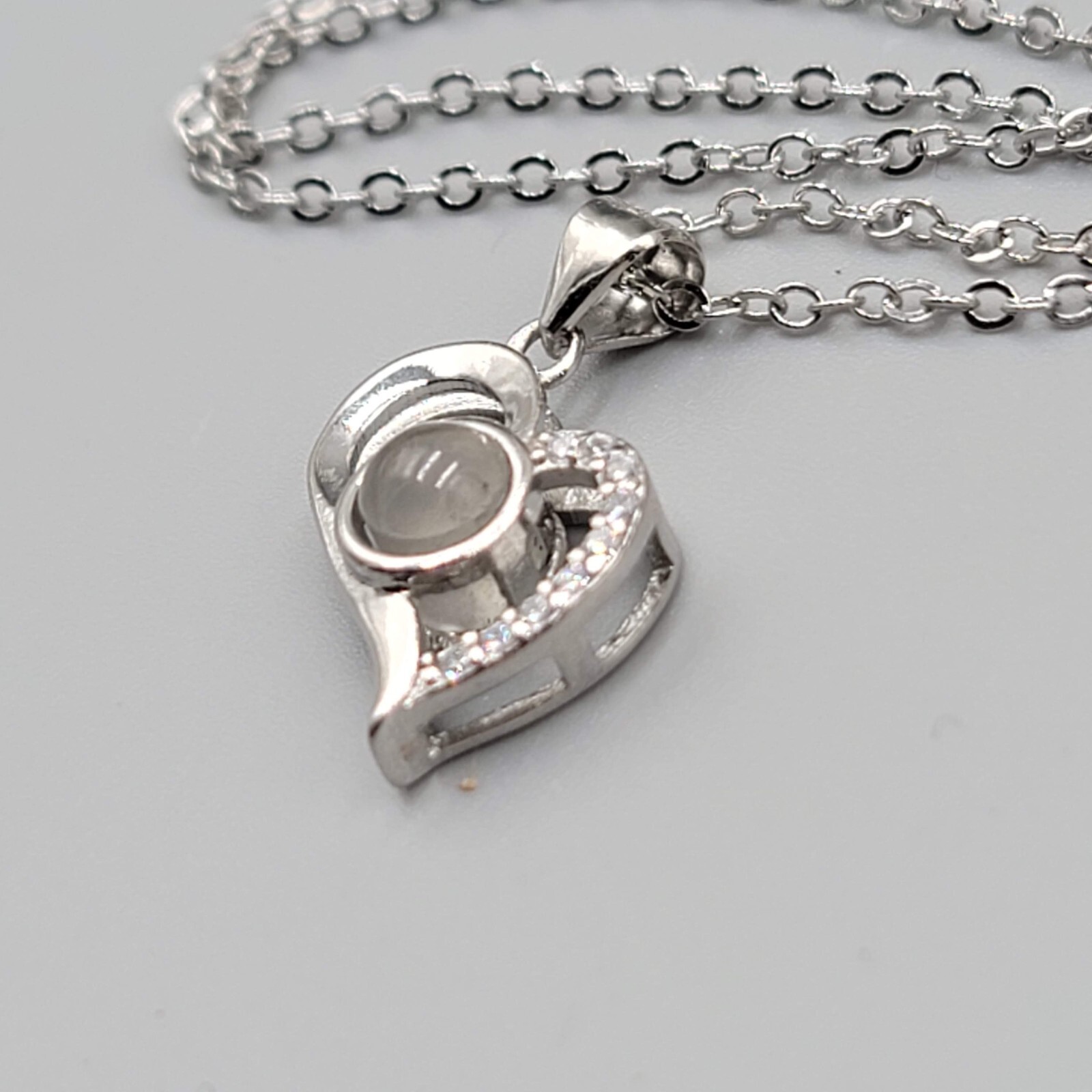I LOVE YOU in 100 languages Heart Pendant Necklace Valentines Day Silver tone