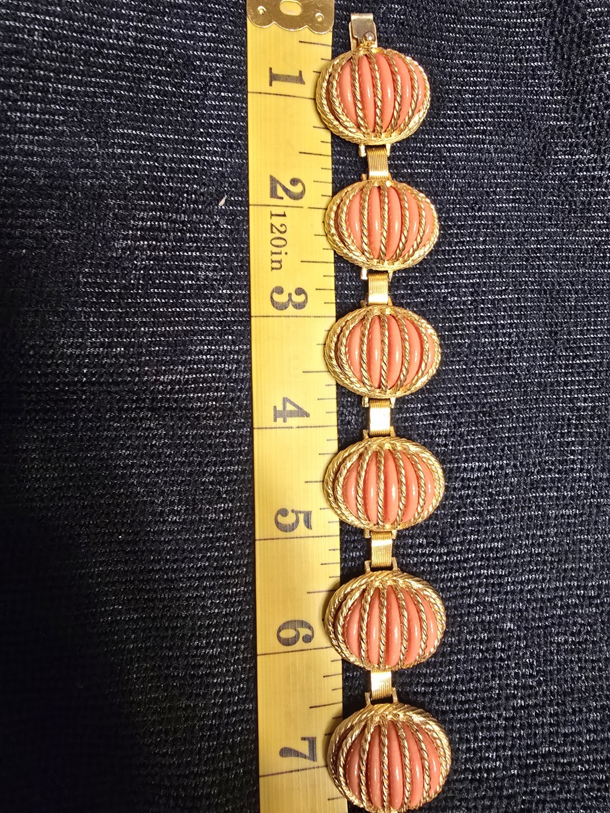 Castcliff Statement Chunky Coral Gold Tone Shell Link Neclace- Rare
