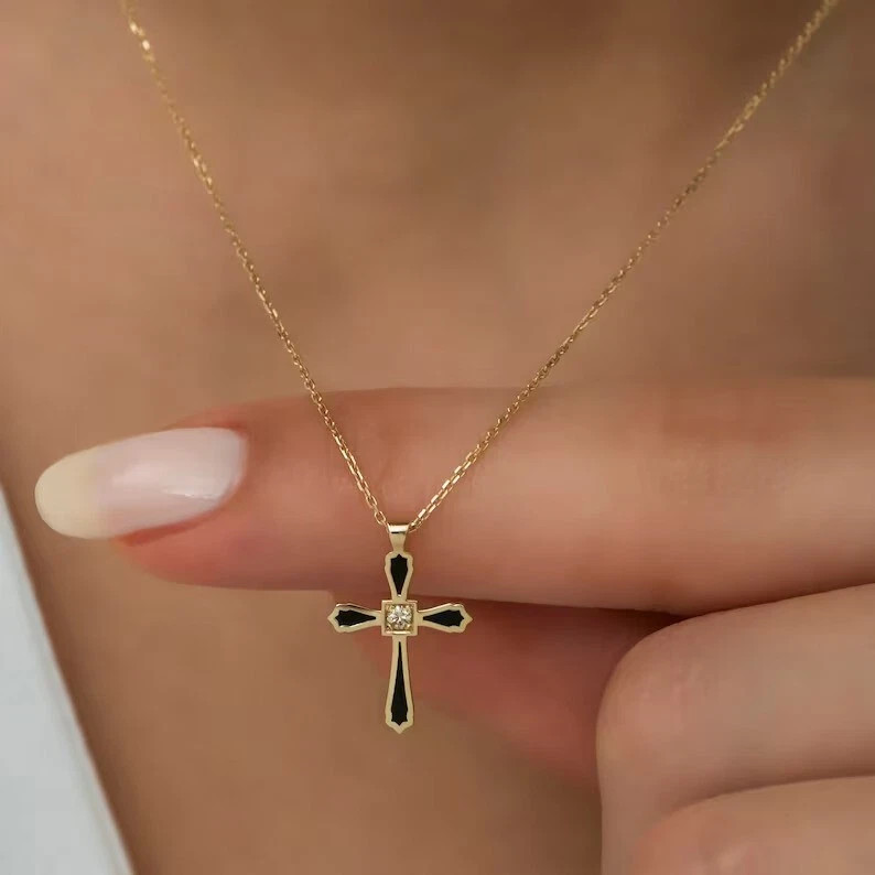 1 Ct Simulated Diamond Round Cut Women’s Cross Pendant In 14k Yellow Gold Plated