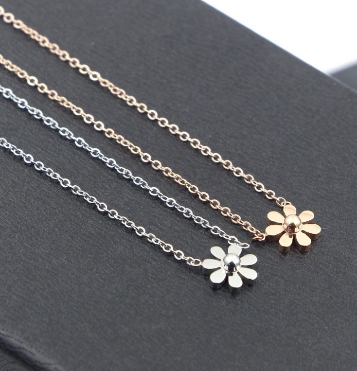 Rose Gold Silver Elegant Daisy Pendant Jewelry Stainless Steel Necklace Gift PE8