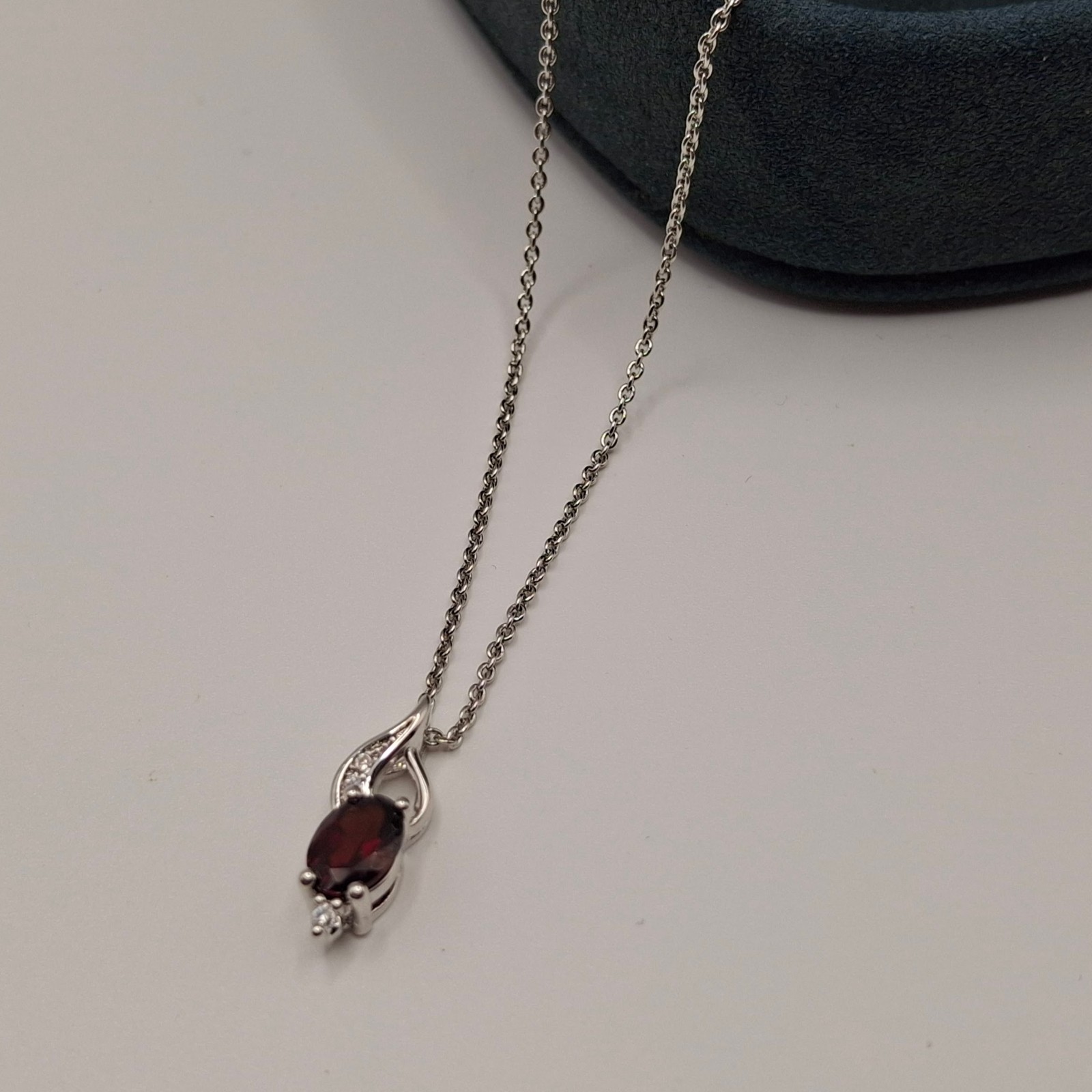 Avon Red Crystal Pendant Necklace Silver Tone Vintage Dainty 46cm