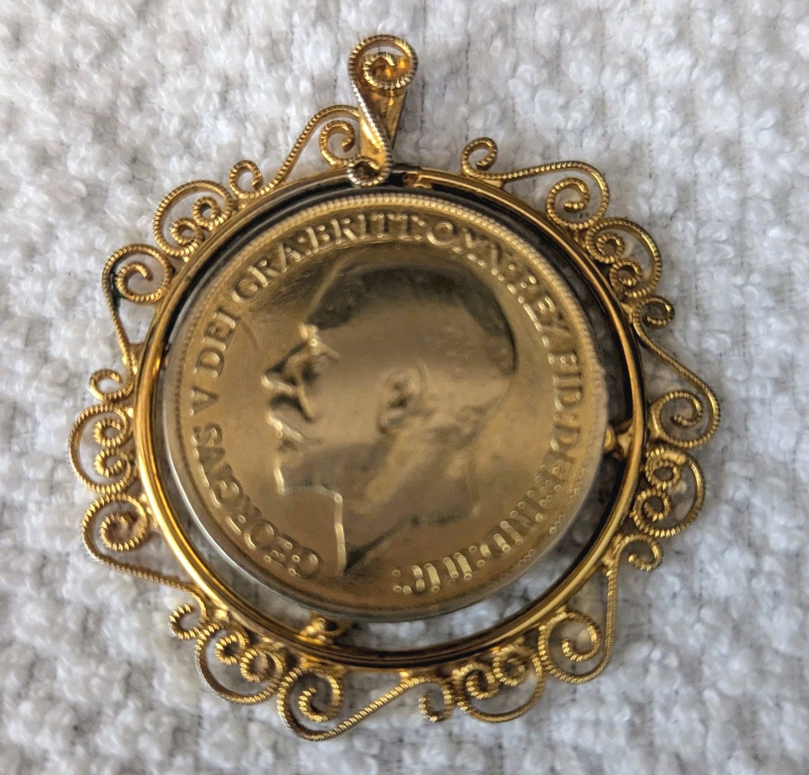 1916 Gold Plated English Penny King George Front & Queen Victoria Back Pendant