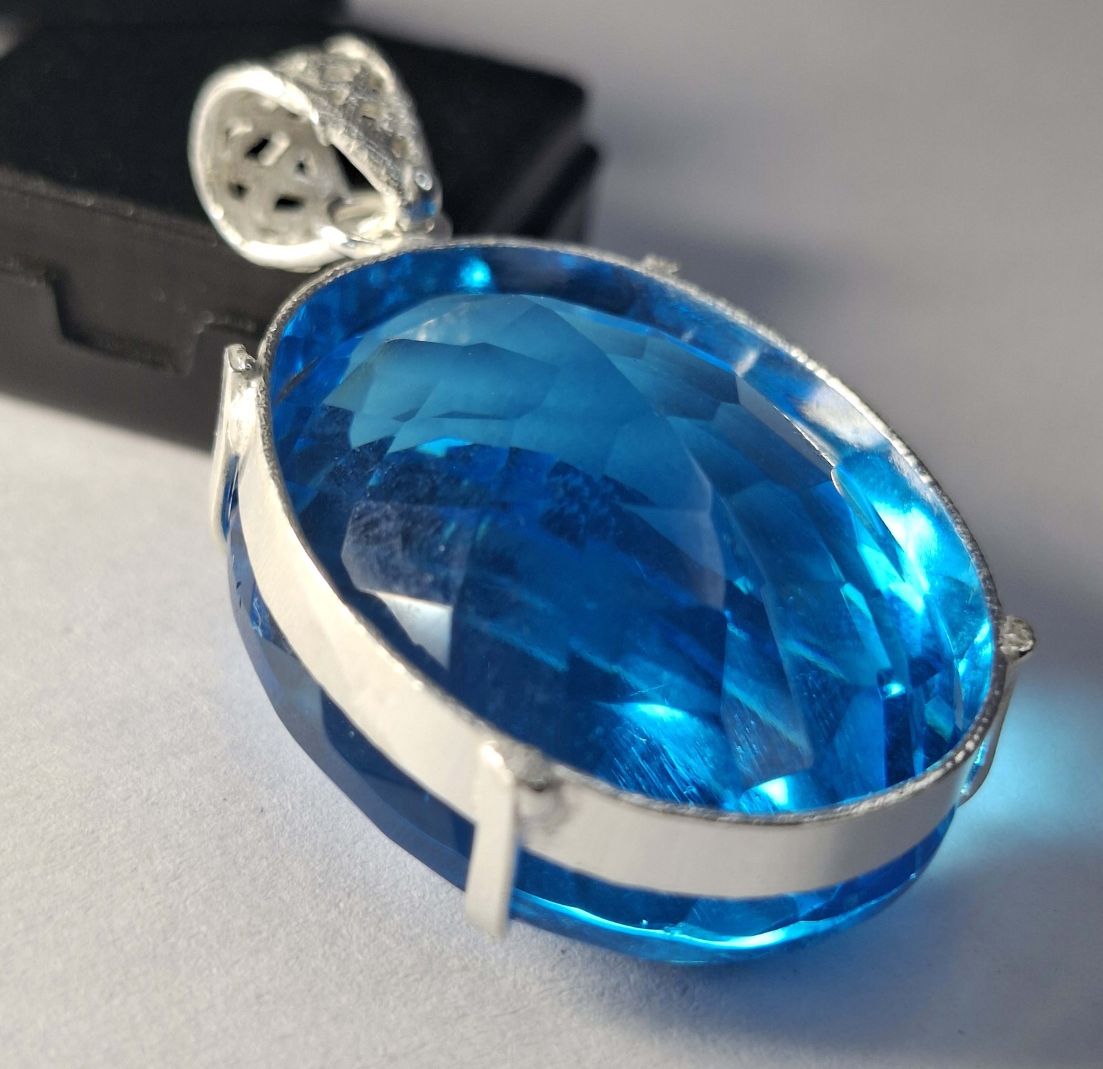 112.00 Ct Flawless Blue Topaz Oval Cut Lab Created Loose Gemstone SP1125